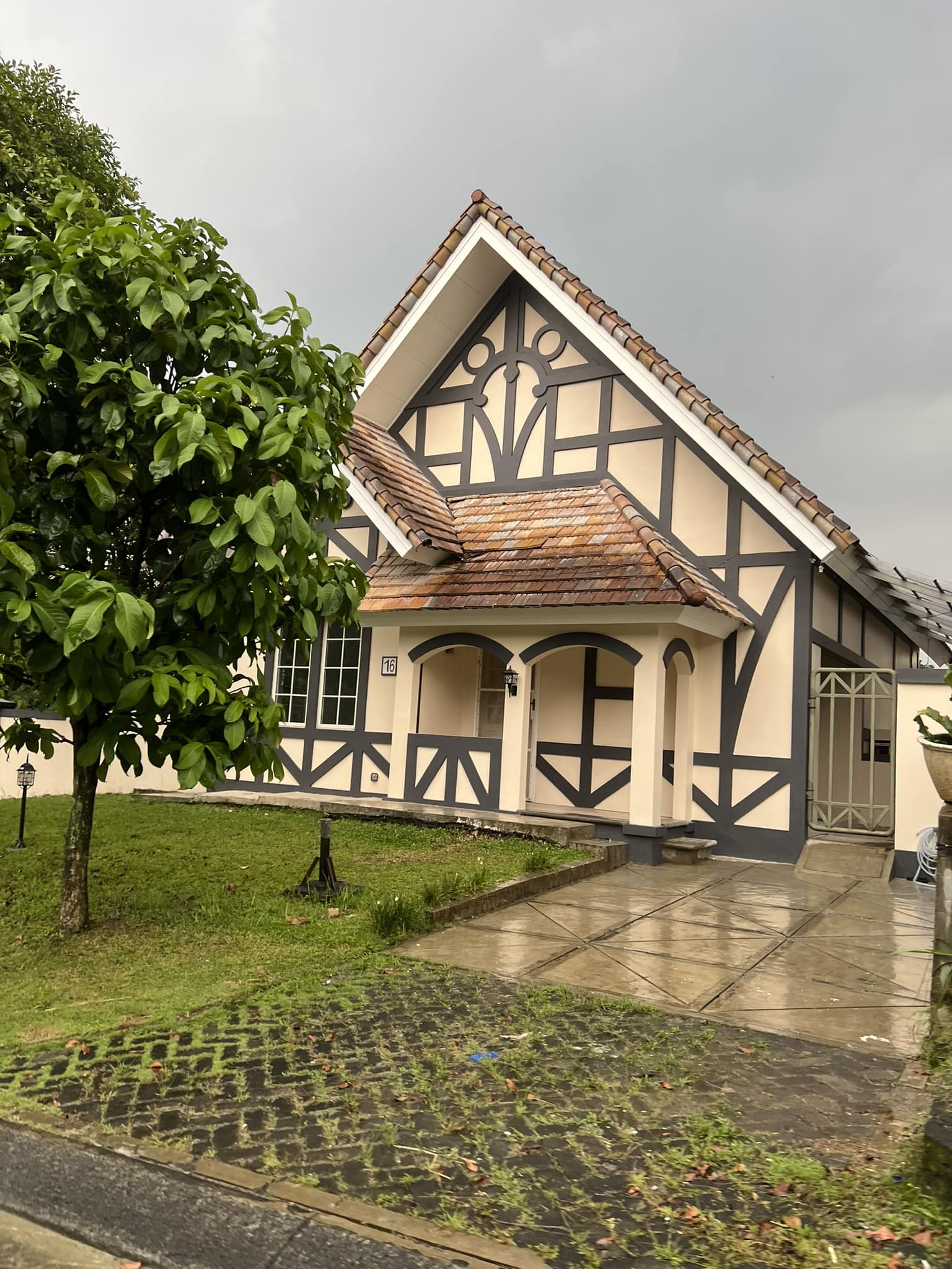 Jisc Depok Marah yang elegant - Jakarta Islamic School